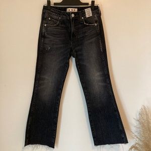 WOMENS HIGH RISE FLARED LEG KICK CROP SIZE 26 TAGS ON! HIGHER END BRAND: AMO